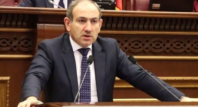 Paşinyan: Rusya ile sorunlu başlıkları çözmeyi umuyoruz