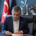 Özel ‘Yeni Parti’nin kuruluş dilekçesini imzaladı