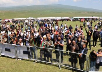 Keskin Bayındır: Yaylalarımızda artık barışın sesi yükselsin