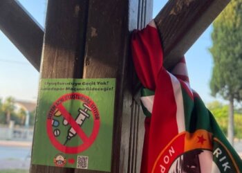 Amedspor taraftar grubu Barikat Adana’dan uyuşturucuya karşı farkındalık çalışması