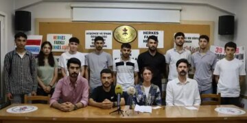 DEM Parti Gençlik Meclisi, alıkonulan Fırat Kovan için basın toplantısı düzenledi