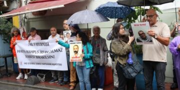 Hasta tutsaklar için 3 kentte tahliye çağrısı