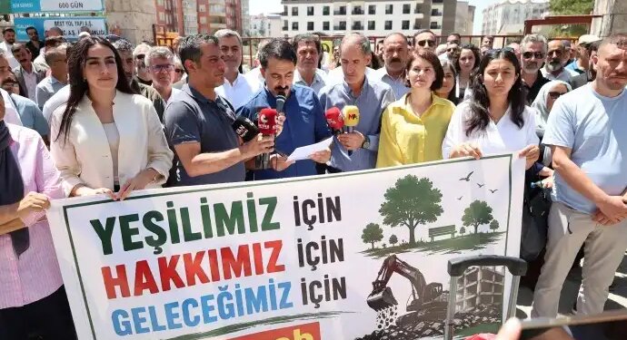 Kayyımın parkı askeri lojmana dönüştürme planına tepki