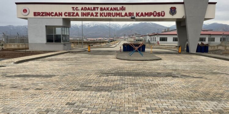 Avukatlardan suç duyurusu: Tutsaklara hücre cezası veriliyor, tahliyeleri ve sağlık hakları engelleniyor