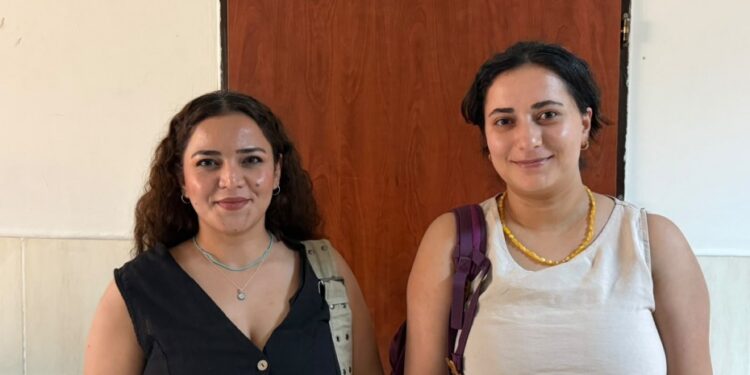 Gazetecilerin yurt dışı yasağı kaldırılmadı