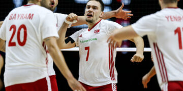 A Milli Erkek Voleybol Takımı Tarihte İlk Kez Finallere Yükseldi