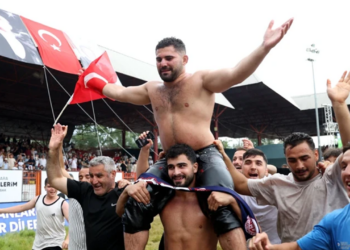 Altın Kemer El Değiştirdi: Kırkpınar'da Başpehlivan Erkan Taş Oldu