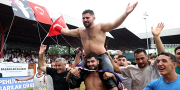 Altın Kemer El Değiştirdi: Kırkpınar'da Başpehlivan Erkan Taş Oldu