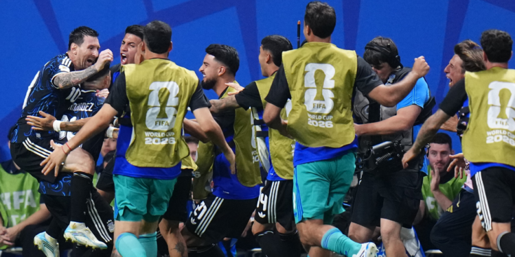 Arjantin'den Müthiş Dönüş: Messi Sahneye Çıktı, İngiltere Son Dakikalarda Yıkıldı