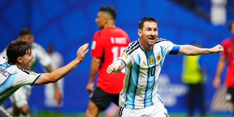 Arjantin’den Tarihi Geri Dönüş, Messi Şov Yaptı