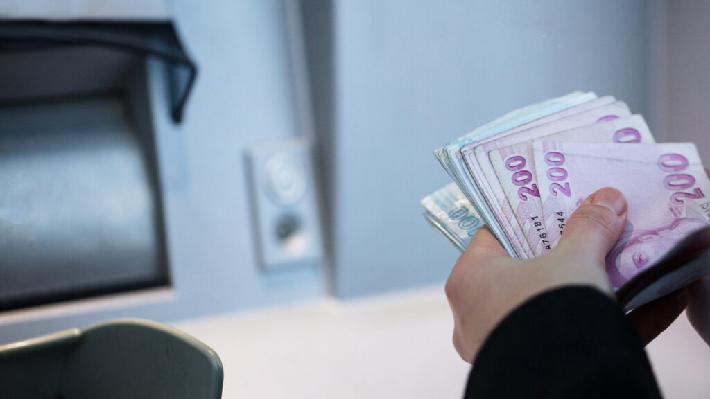 Bankalardan Köklü Değişim! ATM'lerde Artık Yalnızca 200 TL Bulundurulacak