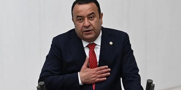 CHP Ankara Milletvekili Adnan Beker İstifa Etti