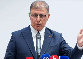 Cemil Tugay Kararını Bildirdi: Yeni Partiye  Katılacak mı?