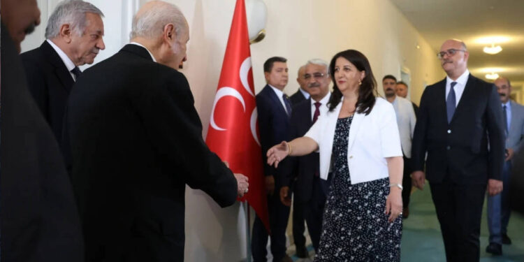 Çerçeve Yasa Trafiği Hızlandı: DEM Parti Heyeti ile MHP Lideri Bahçeli Arasında Sürpriz Zirve