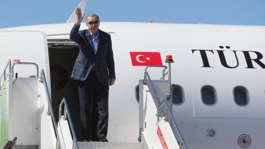Cumhurbaşkanı Erdoğan Katar'a Gitti