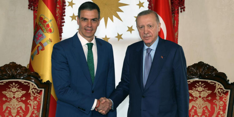 Cumhurbaşkanı Erdoğan'dan Sanchez'e Dünya Kupası Tebriği