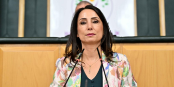 DEM Parti'den Çerçeve Yasa Çağrısı, 'Süreç Uzatılmamalı'