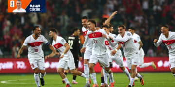 Doğduğu ülkeyi değil, köklerini tercih ettiler