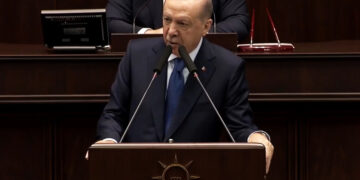 Erdoğan kendi kurduğu oyunu kaybeder mi?
