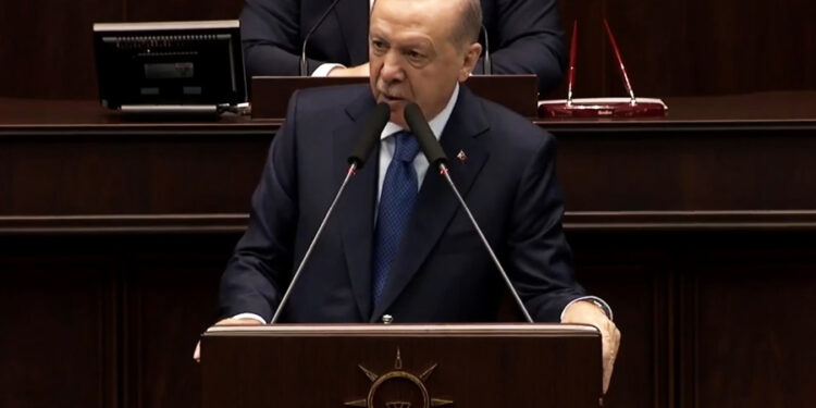 Erdoğan kendi kurduğu oyunu kaybeder mi?