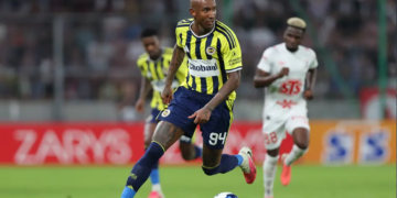 Fenerbahçe Devler Ligi'nde Tur Atladı