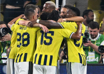 Fenerbahçe’de Gornik Zabrze Öncesi Kadro Açıklandı! İki İsim Yok