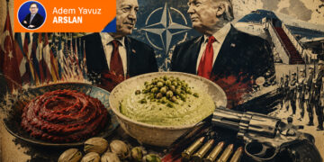 İsli Ayaş salçası, Antep fıstığı köpüğü ve üstüne el yapımı Revolver!