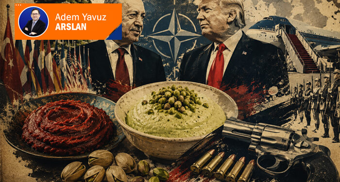 İsli Ayaş salçası, Antep fıstığı köpüğü ve üstüne el yapımı Revolver!