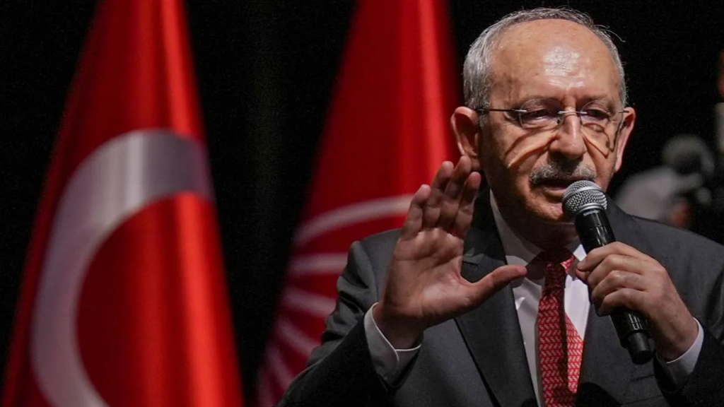 Kılıçdaroğlu'ndan Özgür Özel'e Çağrı: 'Hiç Kimsenin Partiden Ayrılma Lüksü Yok'