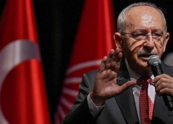Kılıçdaroğlu'ndan Özgür Özel'e Çağrı: 'Hiç Kimsenin Partiden Ayrılma Lüksü Yok'