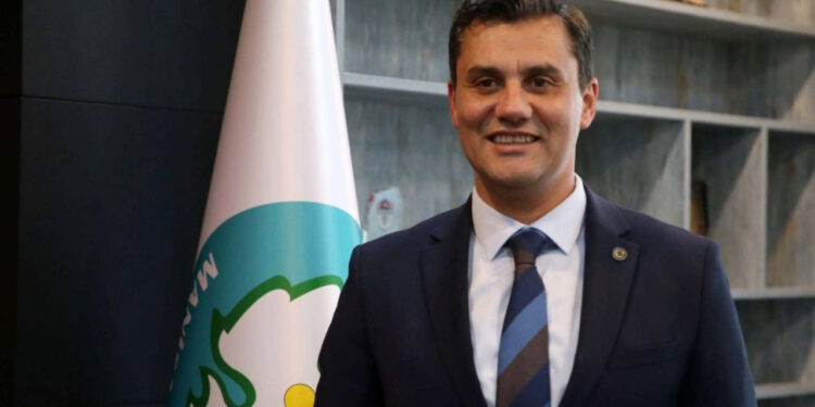 Manisa Büyükşehir Belediye Başkanı Ferdi Zeyrek'in Ölümüne İlişkin Dava Ertelendi