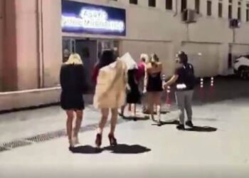 Masaj Salonuna Operasyonda 10 Kişi Gözaltında
