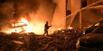 Rusya Yüzlerce SİHA ve Füze ile Saldırdı! Kiev'de Dehşet Gecesi
