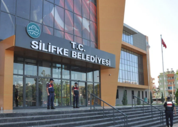 Silifke Belediyesi'ne 'Rüşvet' Soruşturması: 2 Kişi Tutuklandı
