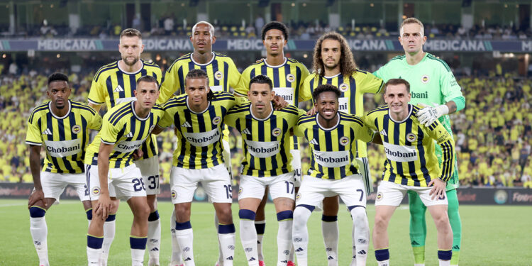 Sturm Graz Maçı Öncesi Flaş Gelişme, Fenerbahçe UEFA Kadrosunu Değiştirdi