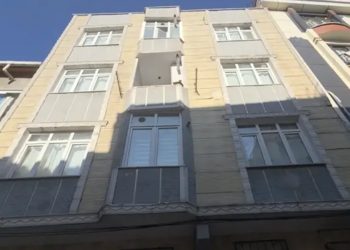 Sultangazi'de Çökme Alarmı: 3 Katlı Bina Tahliye Edildi