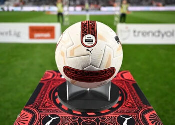 Süper Lig'de Yeni Sezonun Fikstürü Çekildi: İşte Dev Derbilerin Oynanacağı Haftalar!