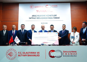 TURKA ile Dev İmza Atıldı, Sürücüler İçin Yeni Çağ Başlıyor: 3 Milyar Dolarlık Yatırımla Araç Muayenede 'Sıfır İnsan' ve 'Sıfır Komisyon' Dönemi