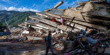 Venezuela’da İki Büyük Afet! Can Kaybı 5 Bini Zorluyor