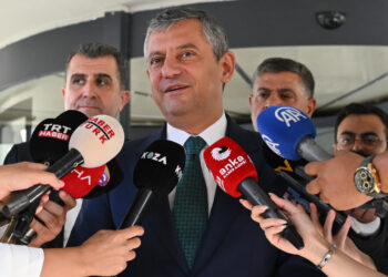 YENİ Parti Lideri Özgür Özel'den İlk Açıklama: 'Yolumuz İktidar Yoludur'