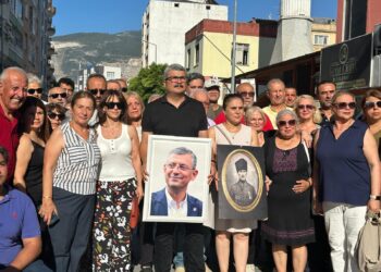  CHP İskenderun ilçe yönetimi toplu olarak istifa etti