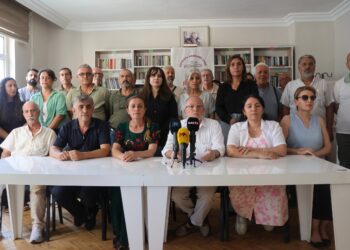 127 Kürt aydından sürece ilişkin açıklama: Onurlu bir barış için tarihi fırsat