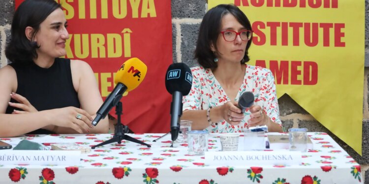 Bocheska: Kürt kültürünü siyasetin inisiyatifine bırakamayız