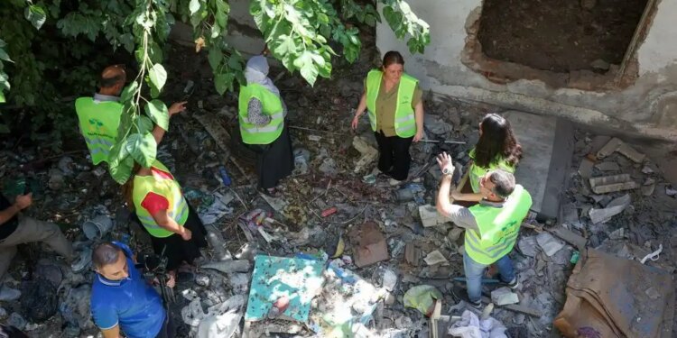 Rezan’da madde bağımlılarının kullandığı metruk yapılar yıkılıyor