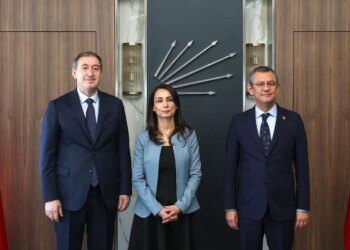 DEM Parti’den Özgür Özel’e ‘Yeni Parti’ tebriği