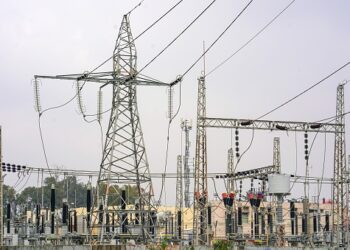 Colemêrg’de 5 köy üç gündür elektriksiz