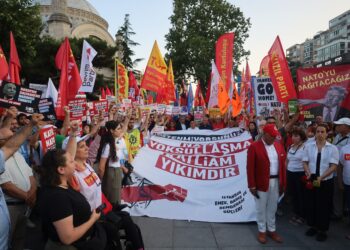 İstanbul’da NATO Zirvesi protestosu: İstenmiyorsunuz