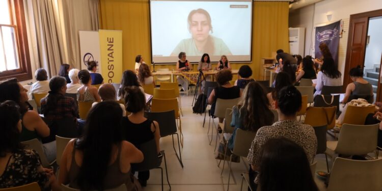 İstanbul’da konferans: Farklı halklardan kadınlar deneyimlerini anlattı