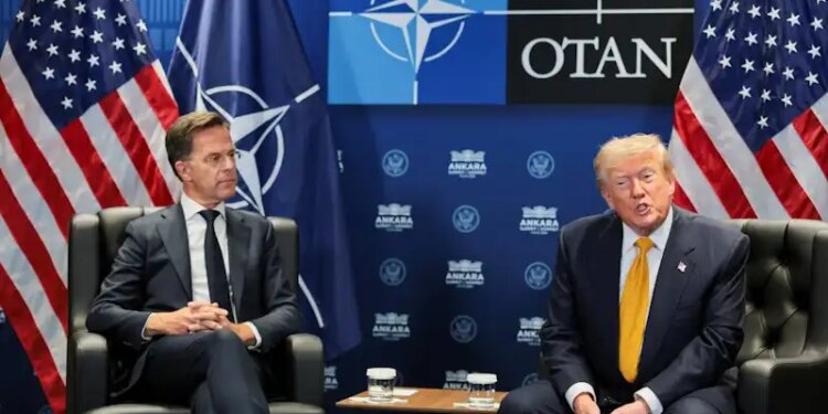 Trump’tan İran’a yine tehdit: Bu akşam çok sert vurabiliriz