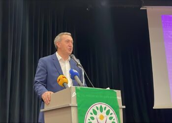 Tuncer Bakırhan: Meclis’e gelecek olan yasa kapsayıcı olmalı